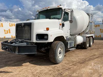 International Paystar 5600i Mixer / Ready Mix / Concrete Truck