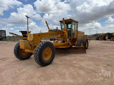 John Deere 770B-H Motor Grader