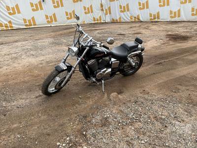 Honda VT750 (SHADOW SPIRIT 750) Motorcycle
