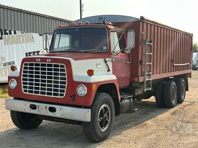 Ford F-800 Truck
