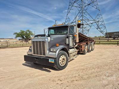 Freightliner Pole Truck