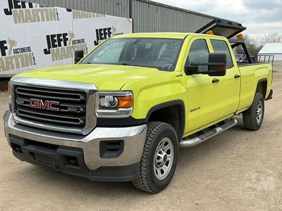 GMC Sierra 3500HD Truck
