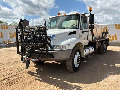 International 4200 Truck