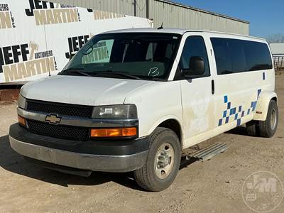 Chevrolet Express Passenger Van