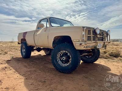 Chevrolet CUCV CARGO SHELTER MILITARY TRUCK
