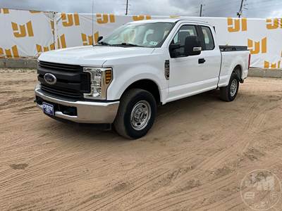 Ford F-250 XL