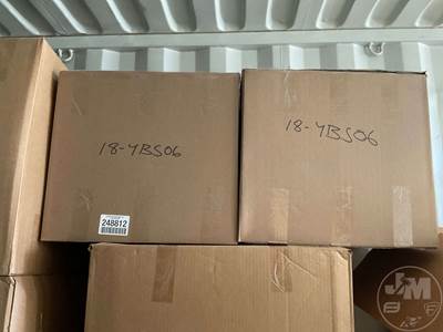 Â (5) Boxes Of (6") Sponge Pipe Pigs (18,18,24,30,36)