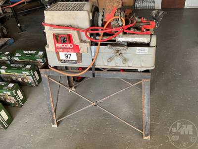 Ridgid 535 Series Electric Pipe Threader, W/ Pipe Stand
