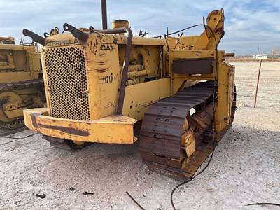 Caterpillar Pipelayer