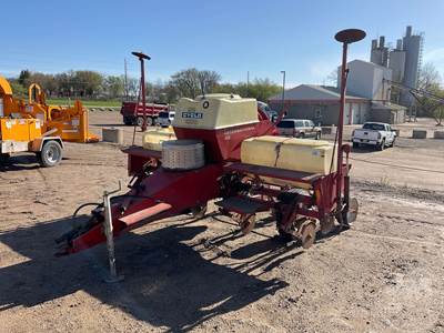 International 400 Cyclo Drill