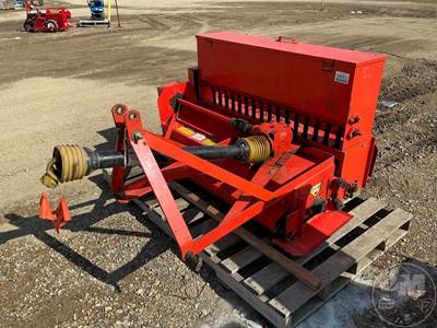 Jacobsen 5541 SEEDER Drill