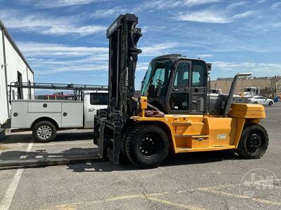 Hyundai 160D-9 Pneumatic Tire Forklift