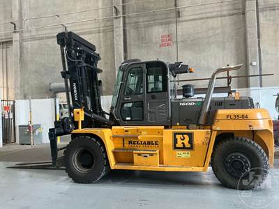 Hyundai 160D-9 Pneumatic Tire Forklift