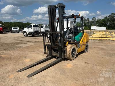 Komatsu FG45TU-10 Pneumatic Tire Forklift