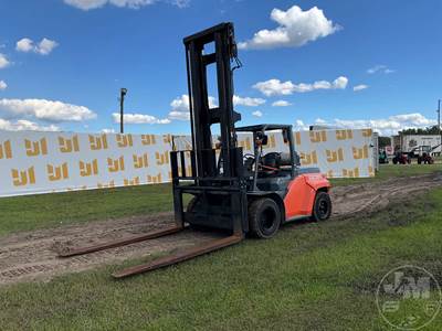 Toyota 8FG80U Pneumatic Tire Forklift