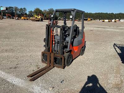 7FGCU25 Pneumatic Tire Forklift