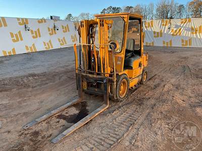 H40XM Pneumatic Tire Forklift