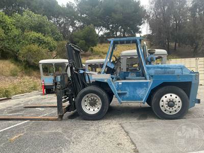 Wiggins WD206SY Pneumatic Tire Forklift