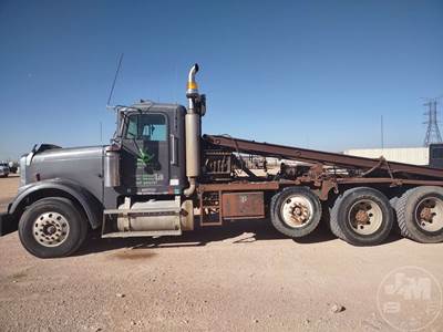 Freightliner Pole Truck