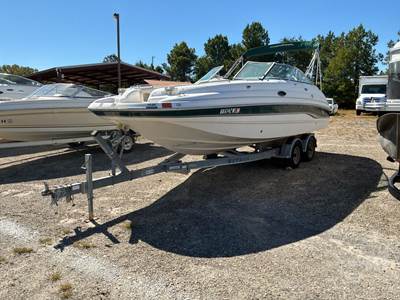 Chaparral SUNESTA 233 Power Boat
