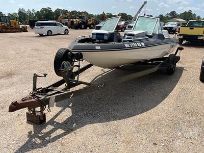 VIP Power Boat