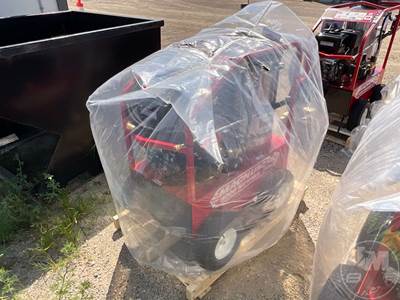 Easy Kleen MAGNUM 4000 Pressure Washer