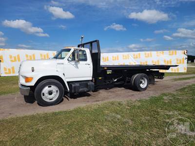Ford F-800 Rollback Tow Truck