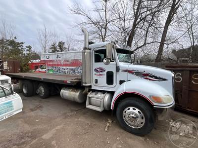 Peterbilt 335 Rollback Tow Truck