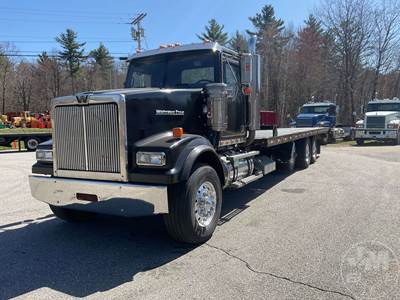 Western Star 4900 Rollback Tow Truck