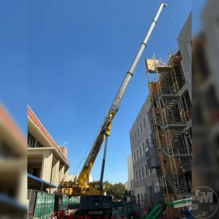 Grove GRT8090 Rough Terrain Crane