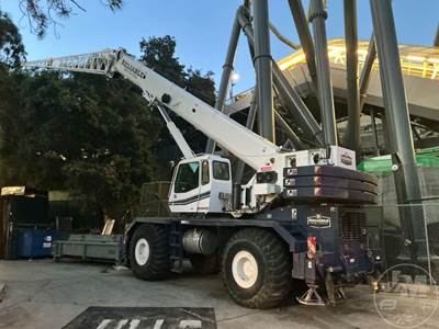 Link-Belt RTC-8090 Rough Terrain Crane
