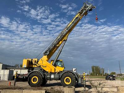 RT700E Rough Terrain Crane