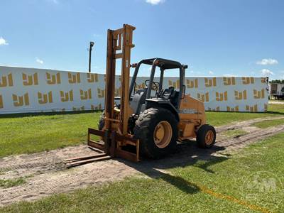 Case 586G Rough Terrain Forklift