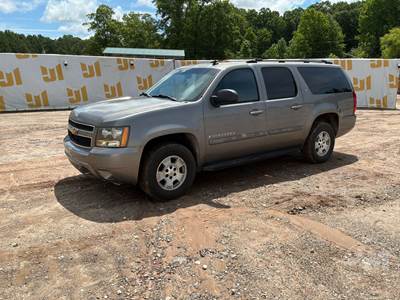 Chevrolet Suburban LT