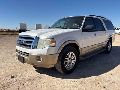 Ford EXPEDITION XLT EL SUV