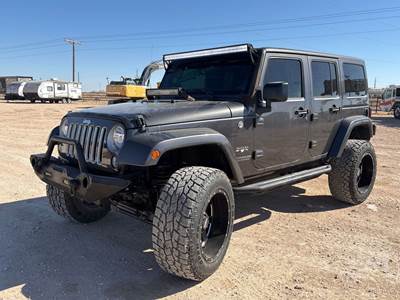 Jeep WRANGLER UNLIMITED SAHARA 4X4 SUV