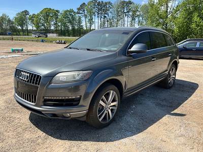 Audi Q7 Salvage Truck