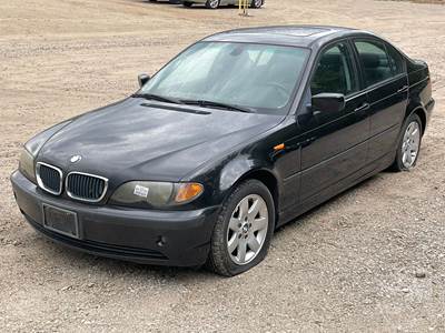 BMW 325i Salvage Truck