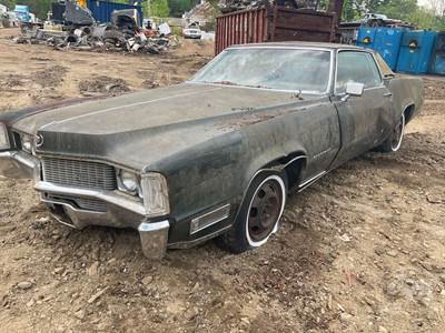 Cadillac ELDORADO Salvage Truck