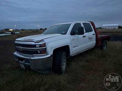 Chevrolet 3500HD CREW CAB 4X4 Salvage Truck