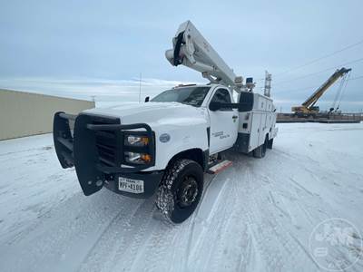 Chevrolet 6500 4X4 Salvage Truck