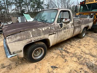 Chevrolet Salvage Truck