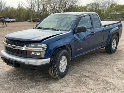Chevrolet Colorado LS Salvage Truck