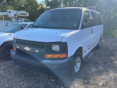 Chevrolet Express Salvage Truck