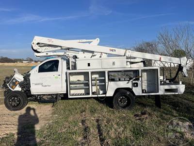 Chevrolet Silverado 6500HD Salvage Truck