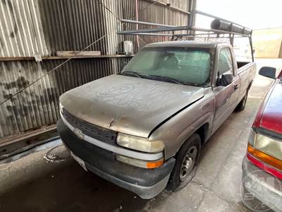 Chevrolet Silverado Salvage Truck