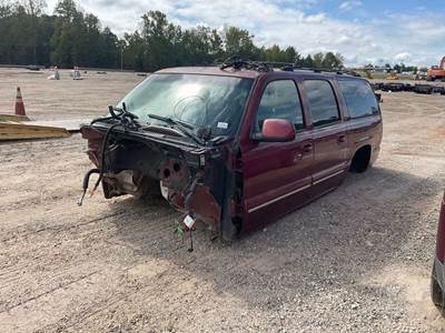 Chevrolet Suburban Salvage Truck