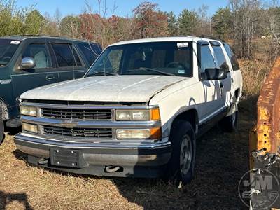 Chevrolet Tahoe Salvage Truck
