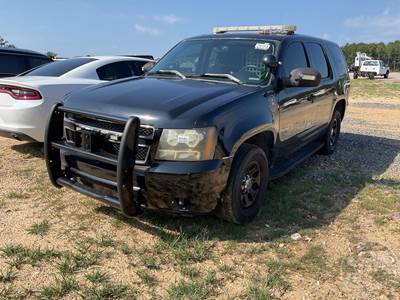 Chevrolet Tahoe Salvage Truck
