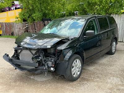 Dodge Grand Caravan Salvage Truck